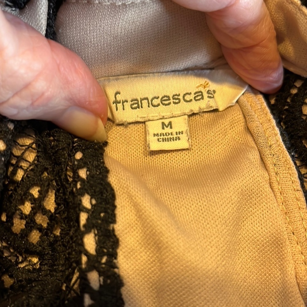 Francesca‘s Black/tan Halter Crop Top GUC Size M - Picture 2 of 6